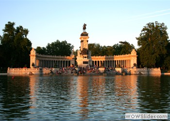 Alfonso XII Monument