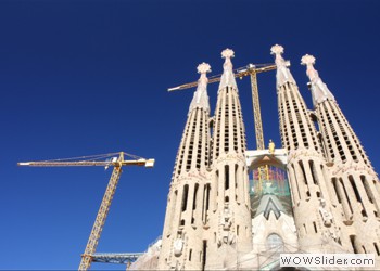 Sagrada Familia and Hotel Booking in Barcelona